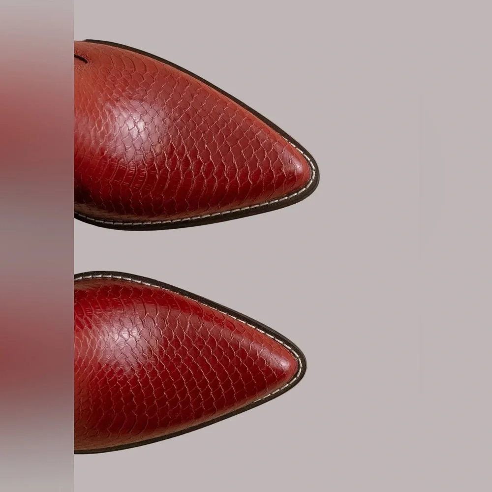 Rodeo Ruby Paneled Western Boots - Picture 4 of 13